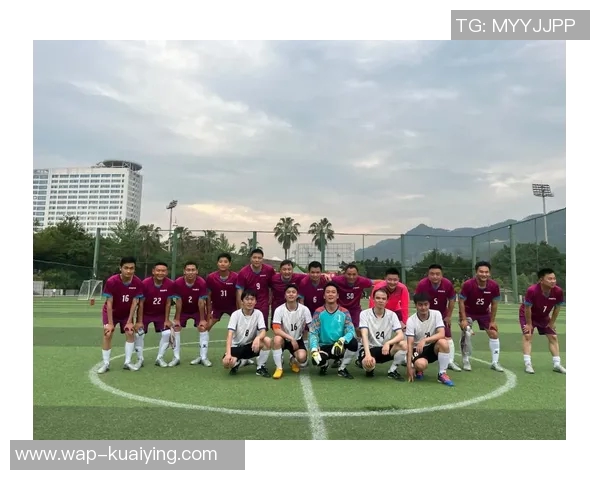 足球的魅力与激情探讨以及如何提升青少年足球水平的建议与思考