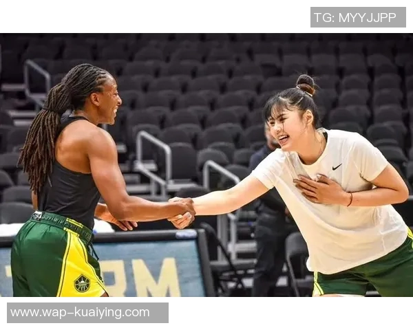 李月汝携手MVP王牌挑战女版文班勇夺冠军教头的荣耀之路