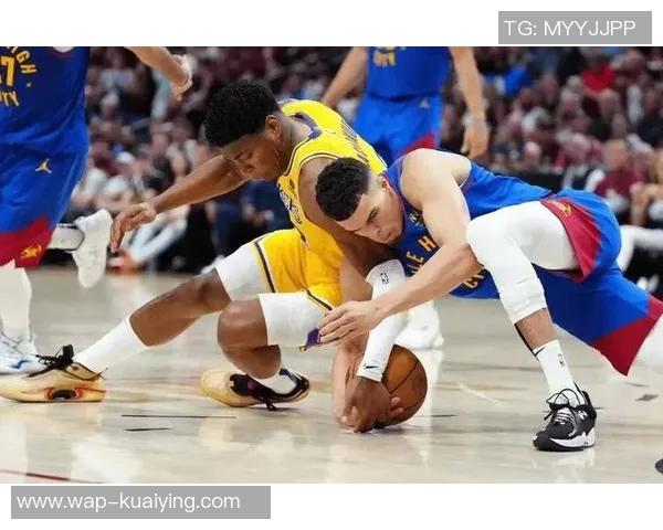 掘金与湖人激战正酣比赛直播全程回顾与精彩瞬间分析